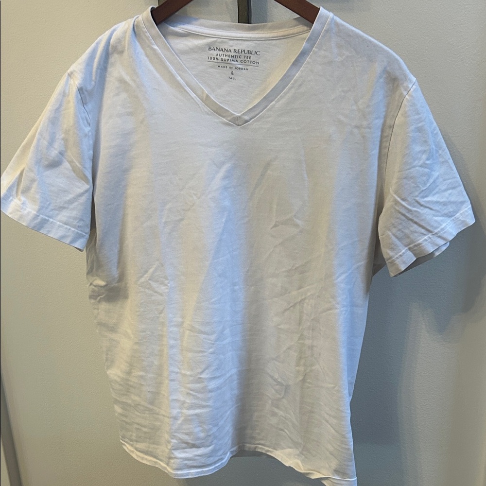 Banana Republic Classic White Tee